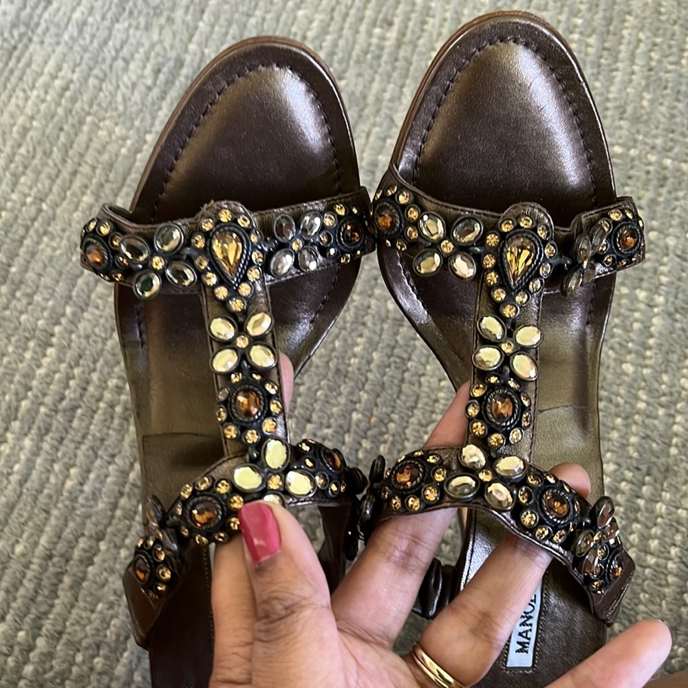 Cute beaded Manolos - brown - size 39